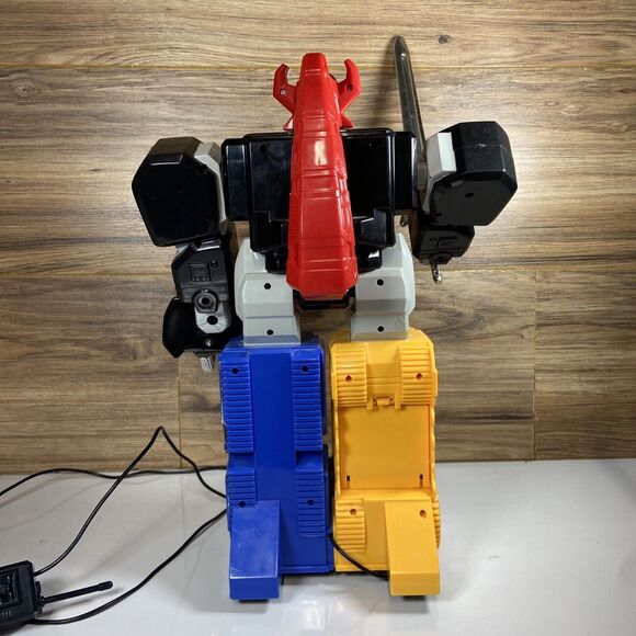 Vintage Power Rangers Megazord Deluxe RC Saban 14" Works Great - Picture 7 of 9